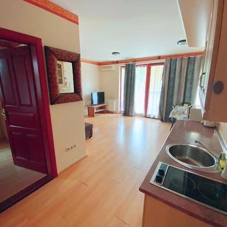 Ddb Apartman Siófok Eksteriør billede