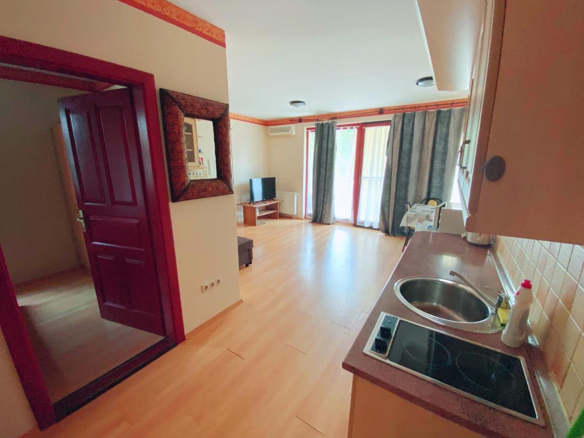 Ddb Apartman Siófok Eksteriør billede
